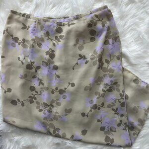 Lovely Women's Cream and purple skirt